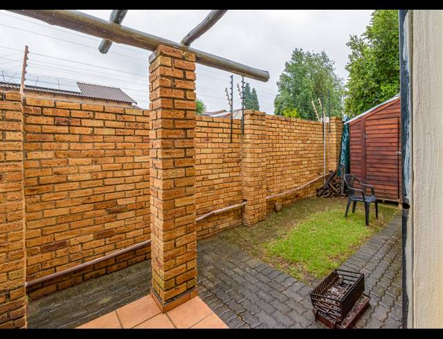 2 BEDROOM APARTMENT FOR SALE IN HONEYPARK